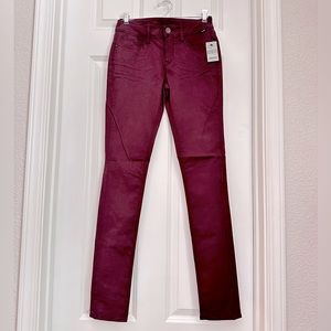 MAVI Alexa Jean in burgundy